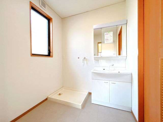 リフォーム中古戸建　岐阜市木田　平成9年築の独立洗面台