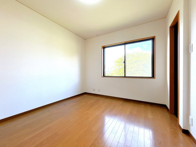 リフォーム中古戸建　岐阜市木田　平成9年築の洋室