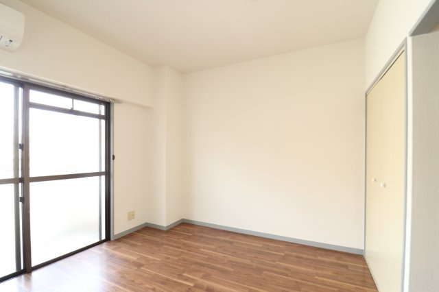 第35マンションの寝室