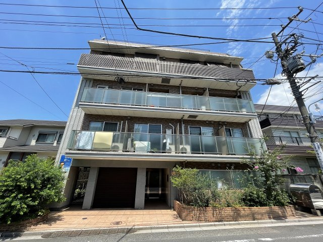 ローテンイーゲル清水町の外観