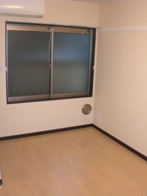 【居間・リビング】 | レオネクスト稲穂 | おしゃれなリビングです