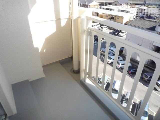 ハイム柏洋のバルコニー|開放的で明るい空間を演出してくれるバルコニーです