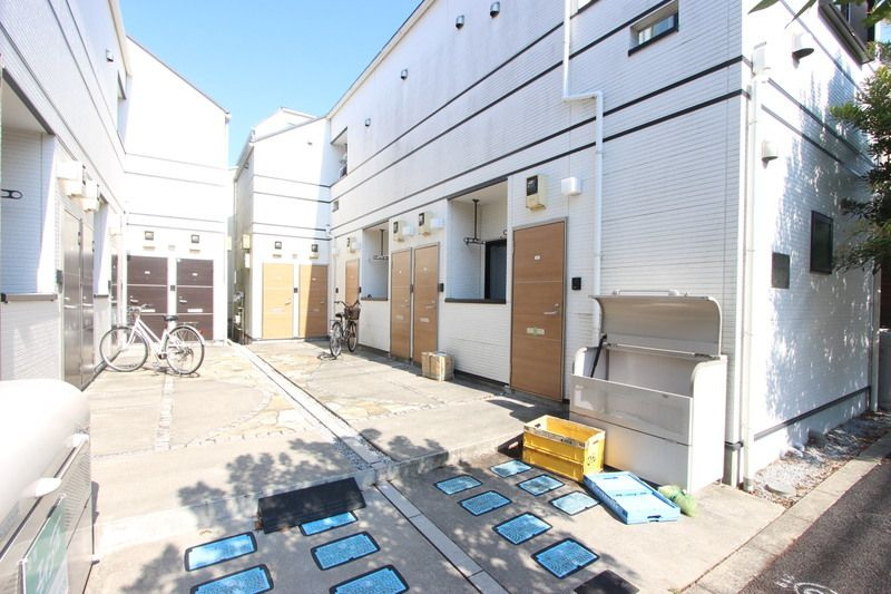 レスペデザ小岩のエントランス