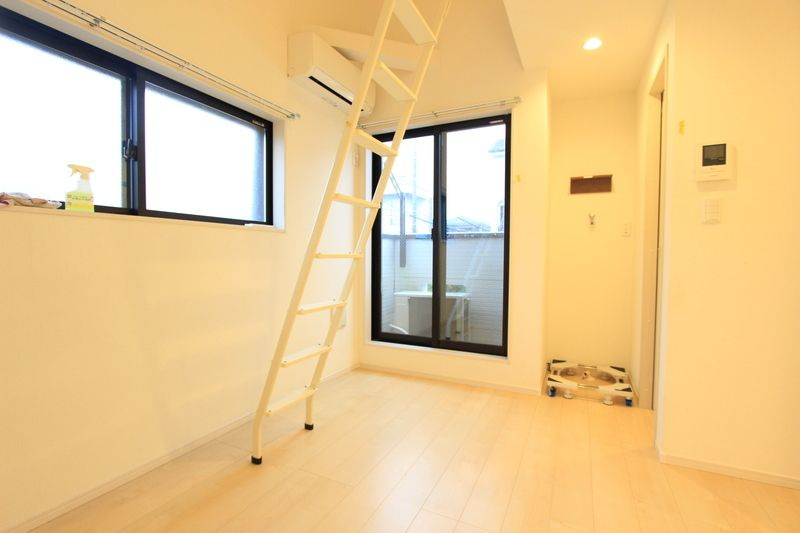 レスペデザ小岩の居間・リビング