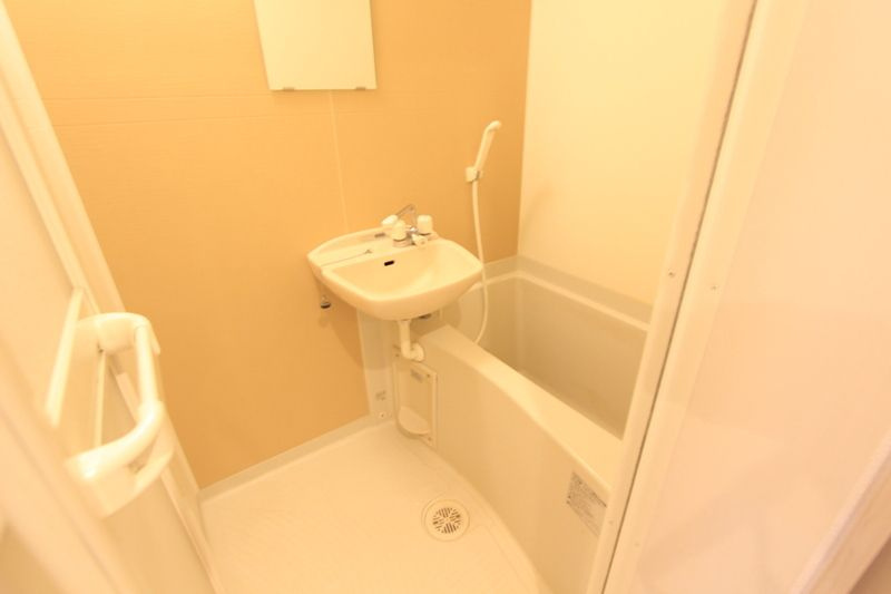 レスペデザ小岩の浴室