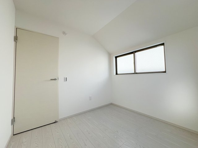 福生市熊川　新築戸建全3棟の洋室|【洋室4】
