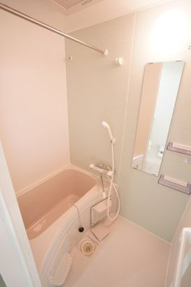 グリーンスタイリオ西尾久の浴室