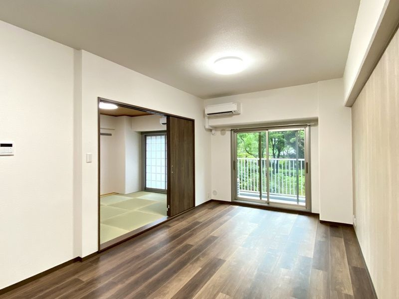 南港フローラルハイツ22号棟 22の居間・リビング