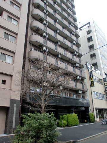 横浜市中区吉田町の駐車場