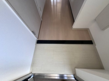 シエルオカモトの玄関