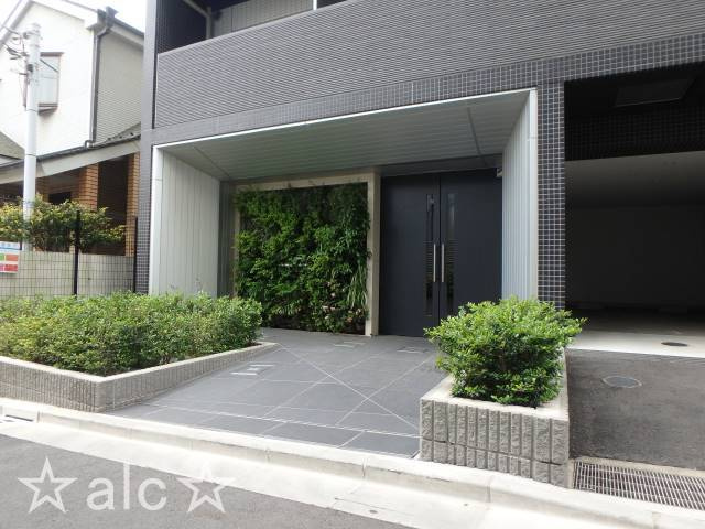 ＧＥＮＯＶＩＡ渋谷本町ｇｒｅｅｎ　ｖｅｉｌのエントランス