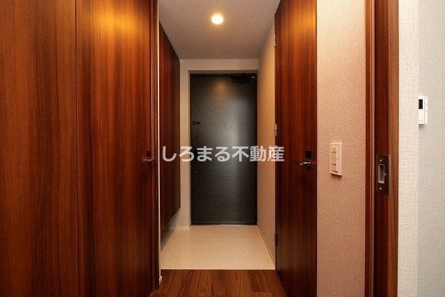 クレヴィアタワー御堂筋本町の玄関