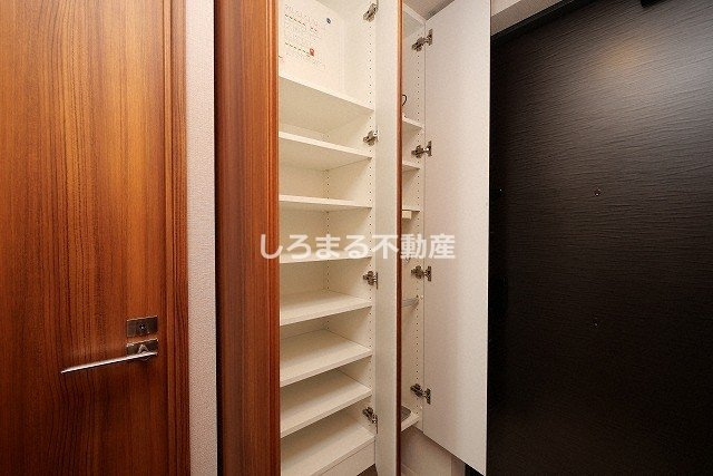 クレヴィアタワー御堂筋本町の収納