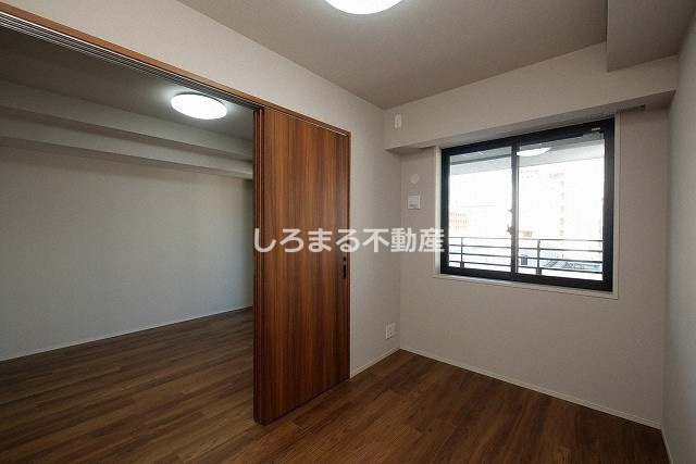 クレヴィアタワー御堂筋本町の洋室