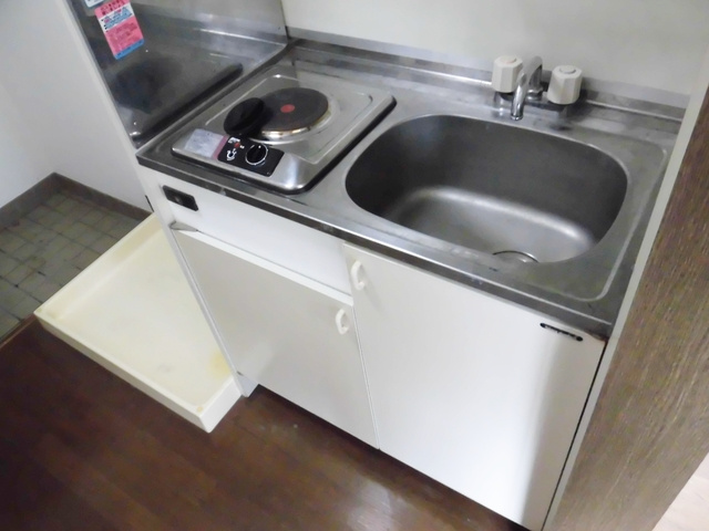 フラワーマンションのキッチン|電気コンロ1口♪