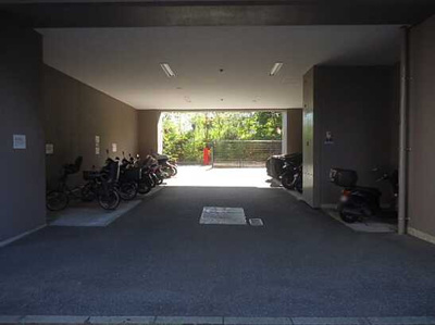 【駐車場】 | フローレンス呉中通り