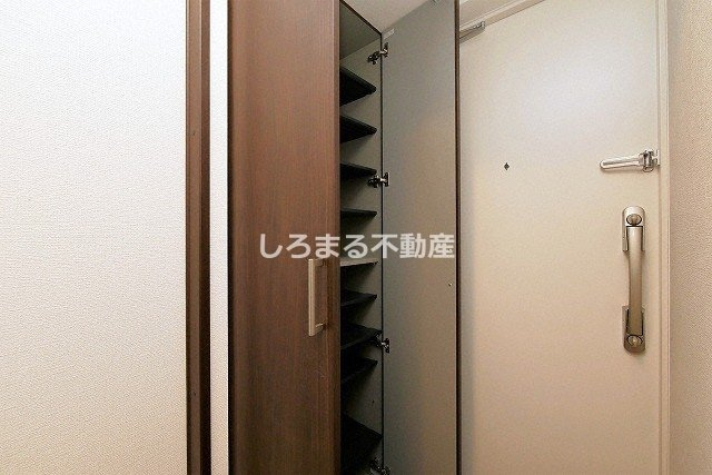 ラクラス堺筋本町の収納