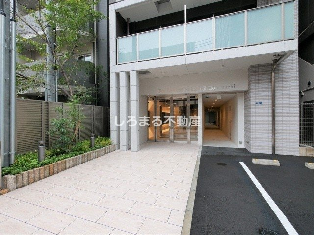 ラクラス堺筋本町のエントランス