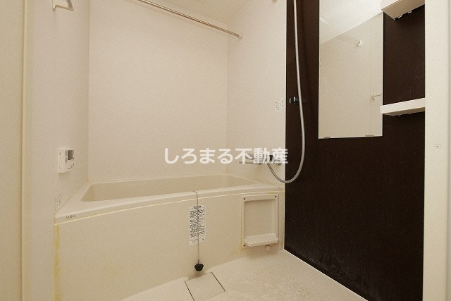 ラクラス堺筋本町の浴室