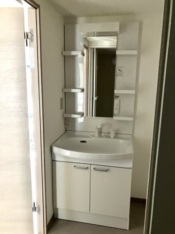 レジデンスノーブルの洗面所|コンパクトで使いやすい洗面所