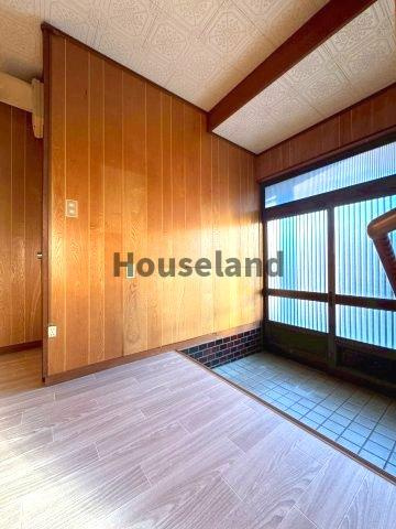 小雑賀戸建の玄関