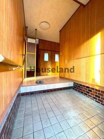 小雑賀戸建の玄関