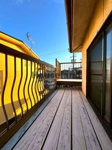 小雑賀戸建のバルコニー|2階和室のバルコニー