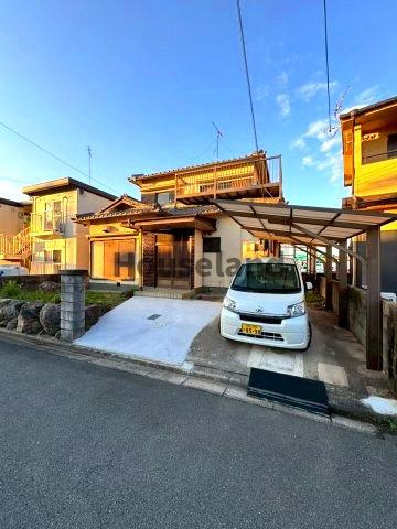 小雑賀戸建の駐車場