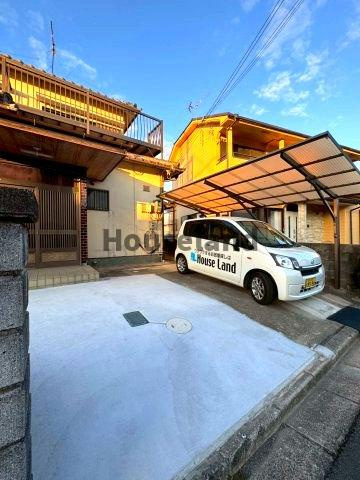 小雑賀戸建の駐車場