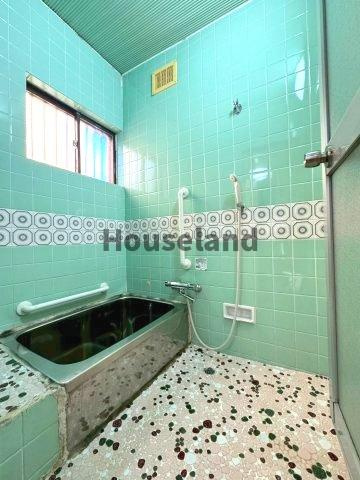 小雑賀戸建の浴室