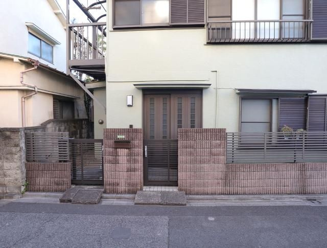 イルトラッツォ梅島のエントランス