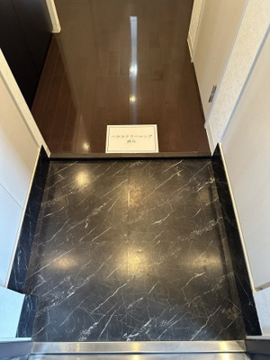 【玄関】 | ワイズル・リオン東京立石