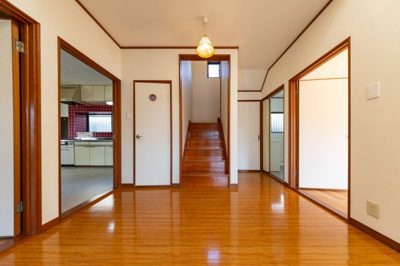 【その他】 | 亀山市みずほ台 | 1階ホール