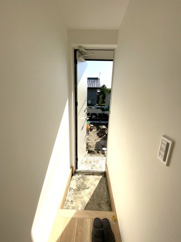 THE　SURF　APARTMENTの玄関