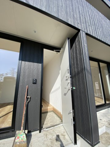 THE　SURF　APARTMENTの玄関