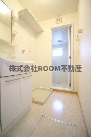 常楽舎ハイツの洗面所|脱衣スペースもあります