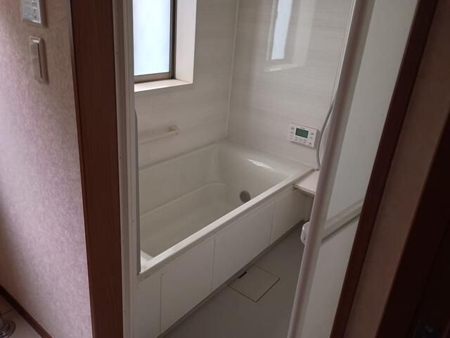 小金井市東町１丁目の中古一戸建の浴室