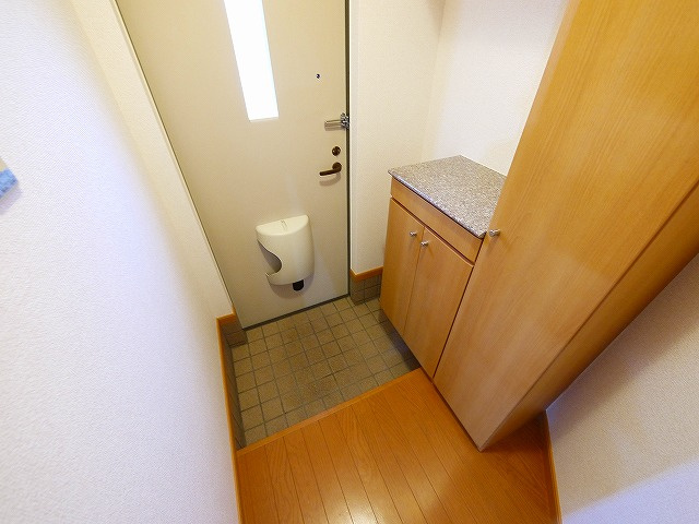 ヴェルドミールⅢの玄関|きれいな玄関です