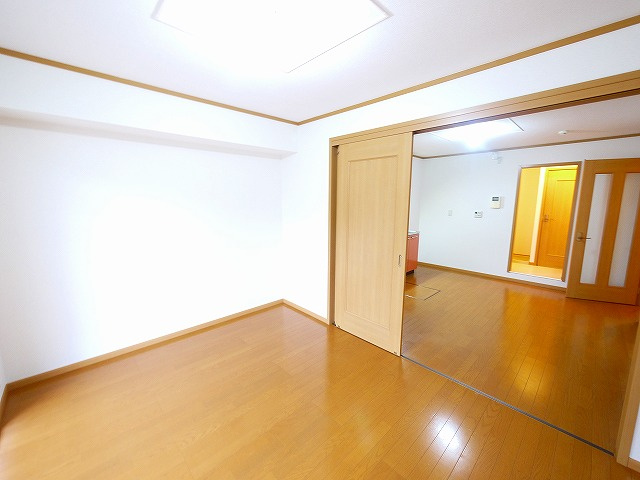 ヴェルドミールⅢの洋室|使い勝手のいい洋室です