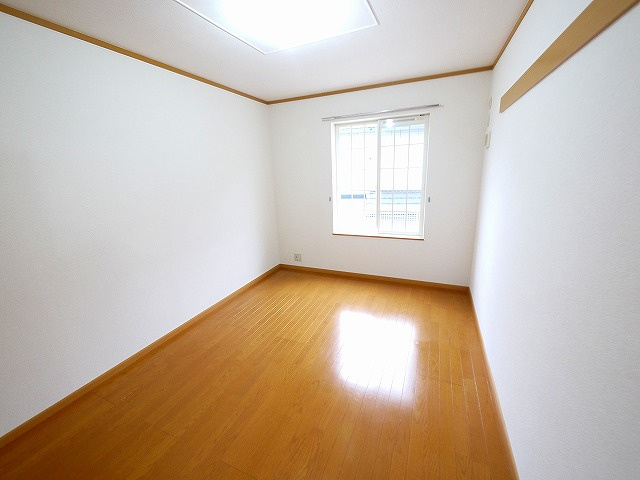 ヴェルドミールⅢの洋室|洋室です