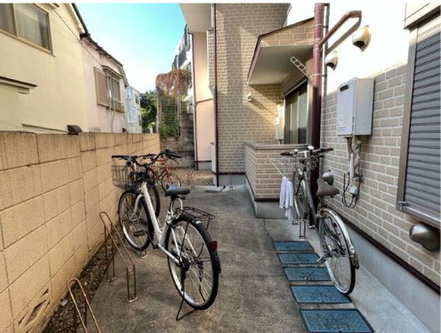 グランツブルク駒場　角部屋　ネット0　防犯設備充実　２×４工法のその他共用部分