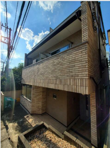 グランツブルク駒場　角部屋　ネット0　防犯設備充実　２×４工法の外観