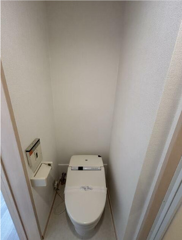 グランツブルク駒場　角部屋　ネット0　防犯設備充実　２×４工法のトイレ