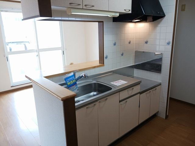 ラ・ビアージュのキッチン|キッチンでお料理をお楽しみください