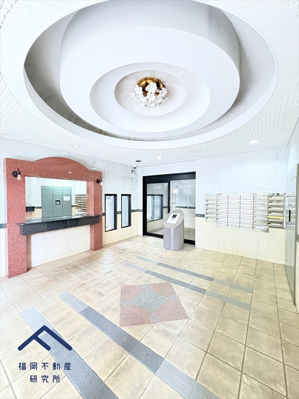 エンゼルハイム鳥飼中央のエントランス