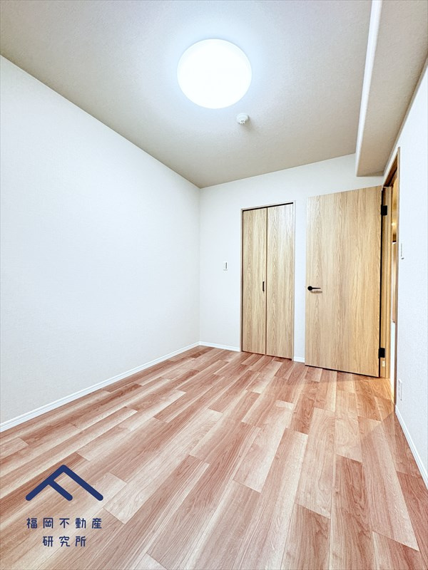 エンゼルハイム鳥飼中央の洋室