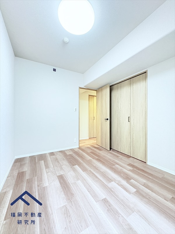 エンゼルハイム鳥飼中央の洋室