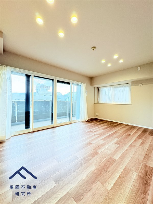 エンゼルハイム鳥飼中央の居間・リビング