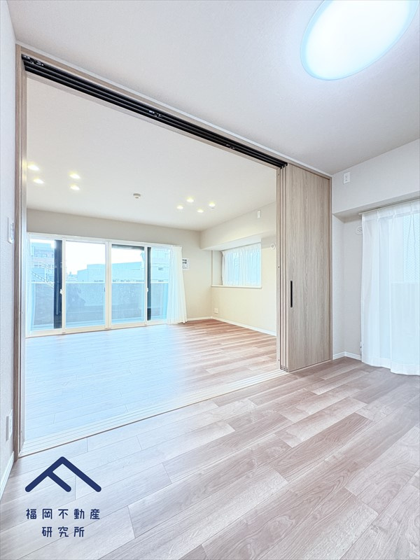 エンゼルハイム鳥飼中央の洋室