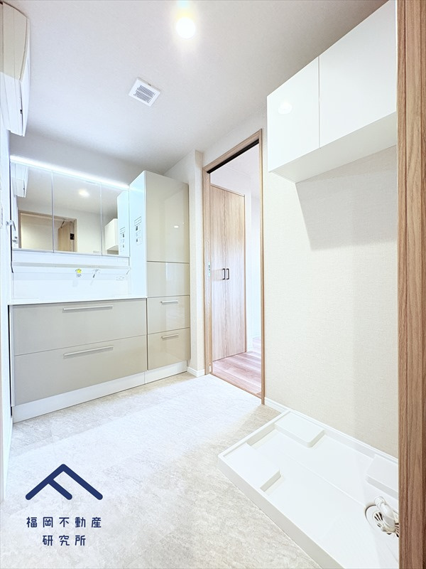 エンゼルハイム鳥飼中央の独立洗面台